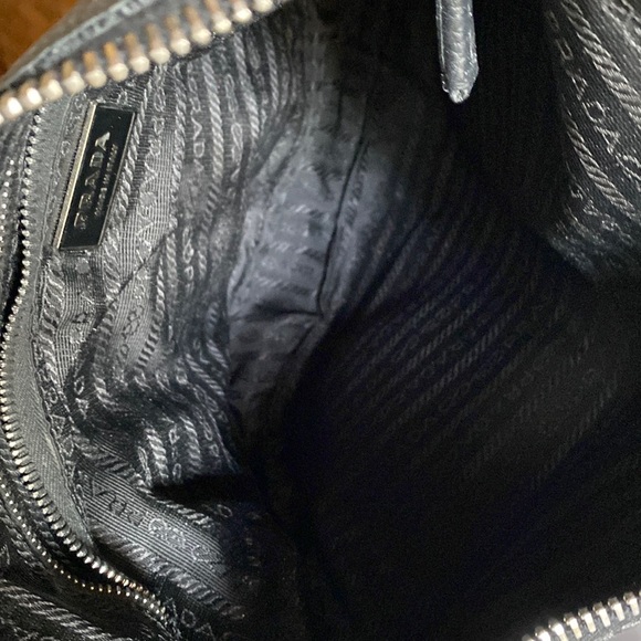 PRADA - Pebble Leather Hobo - Picture 8 of 11